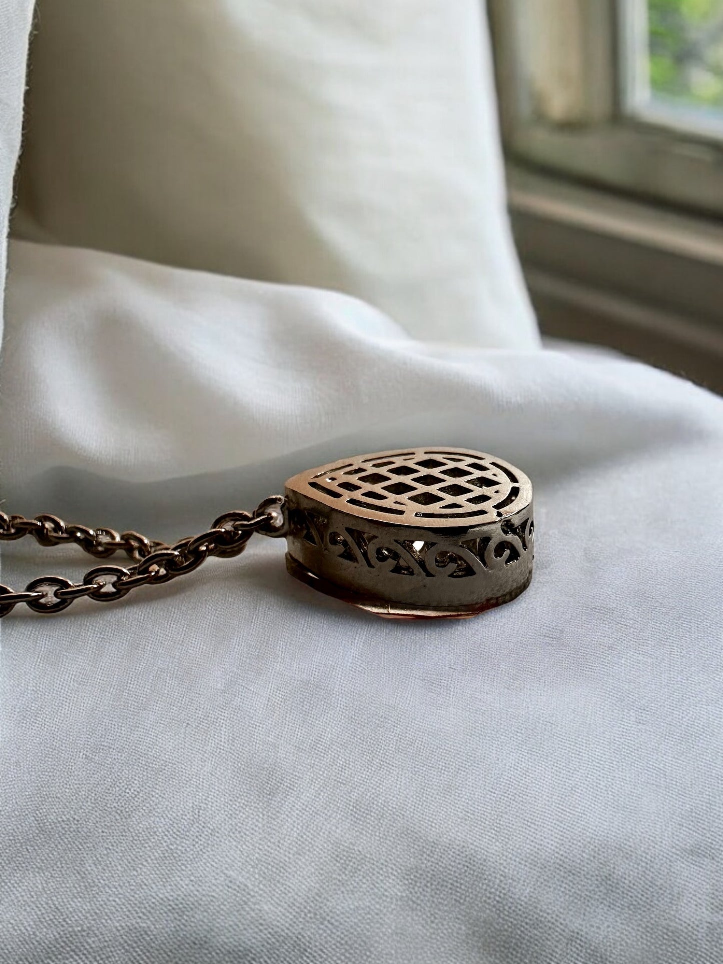 Swarovski Crystal Teardrop Necklace Set With Studs