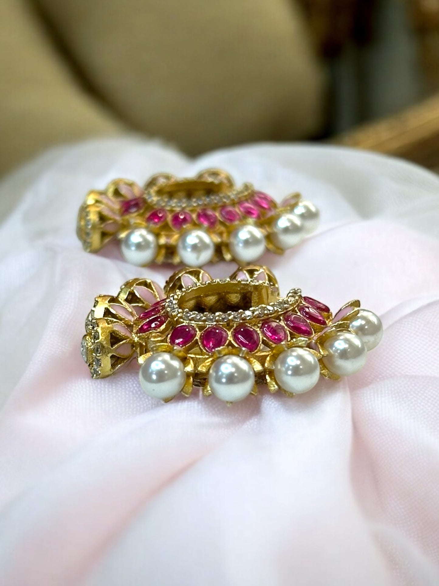 Inaraa Reversible AD-Pearl Brass Hoops