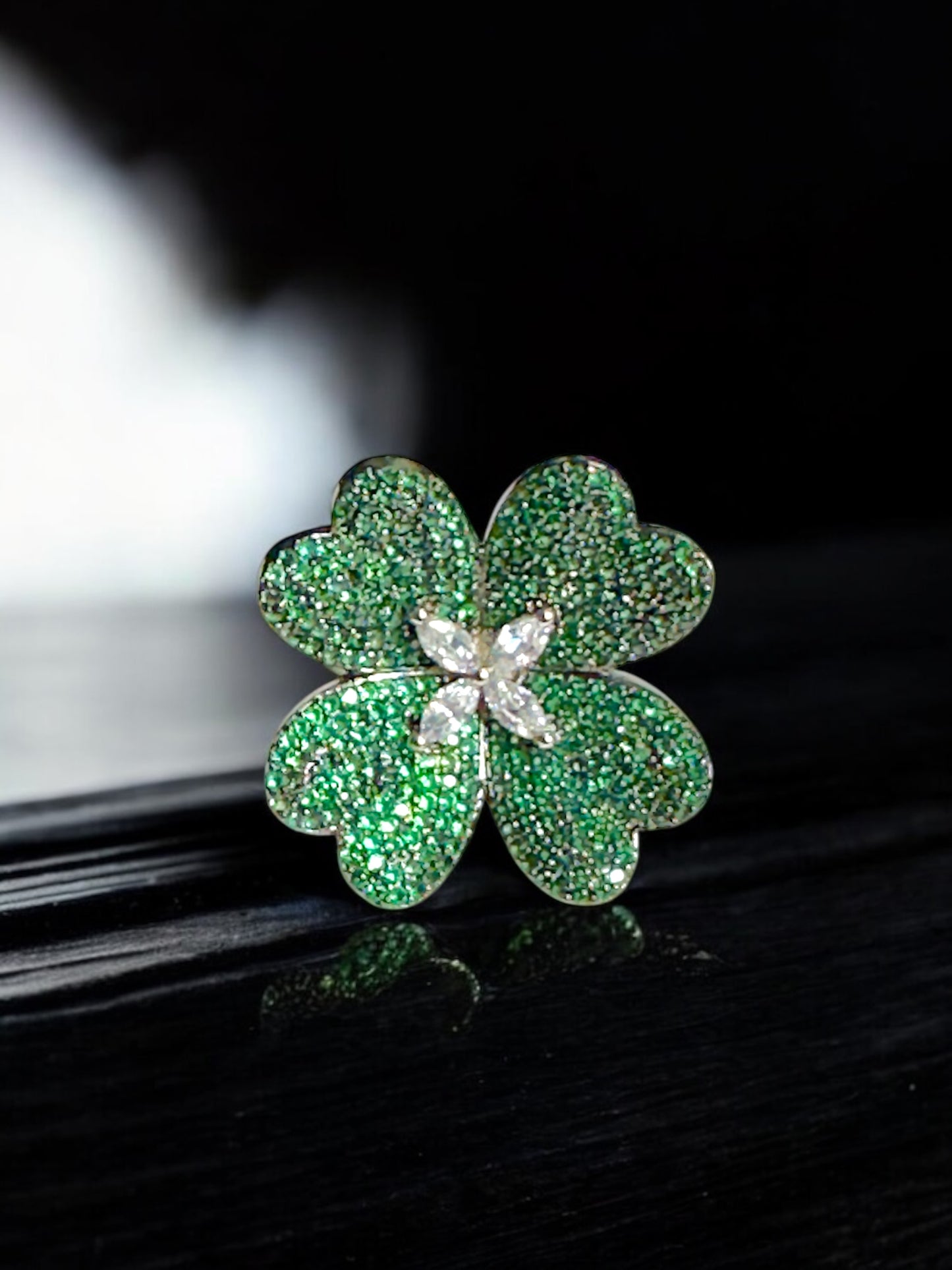 Green Nano AD Clover Alia Adjustable Ring