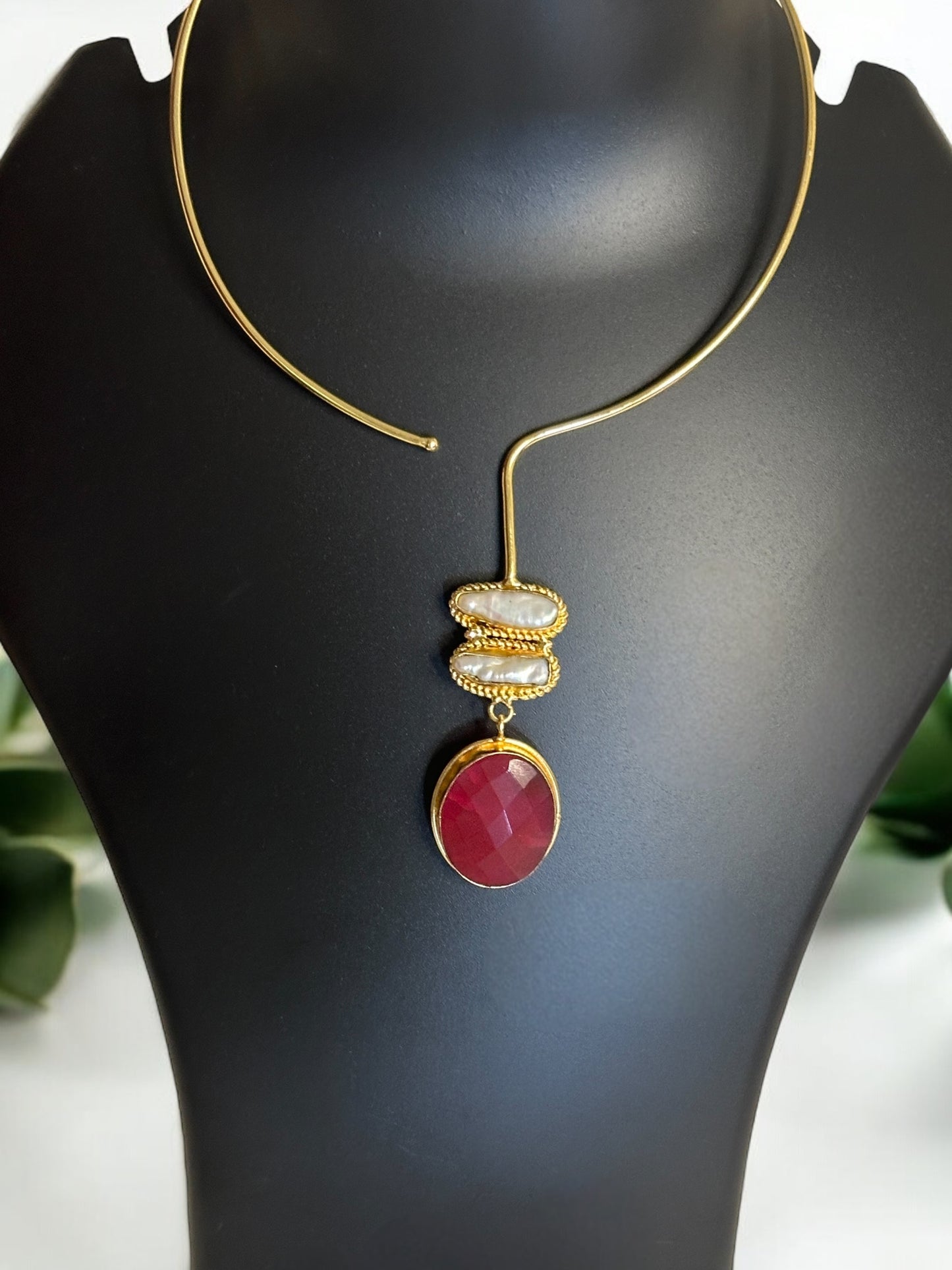 Red Thritiya Baroque Pearl and Stone Statement Hasli
