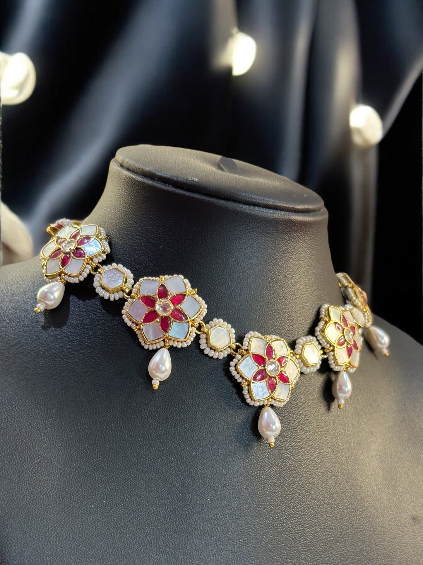 White Mother-of-Pearl Pachi Kundan Choker Set