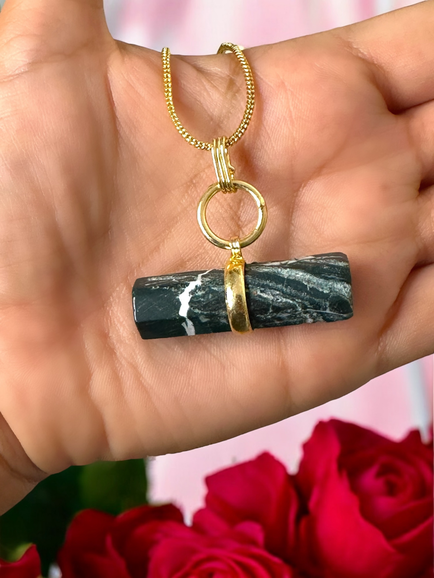 Pellet Natural Stones Pendant Necklace