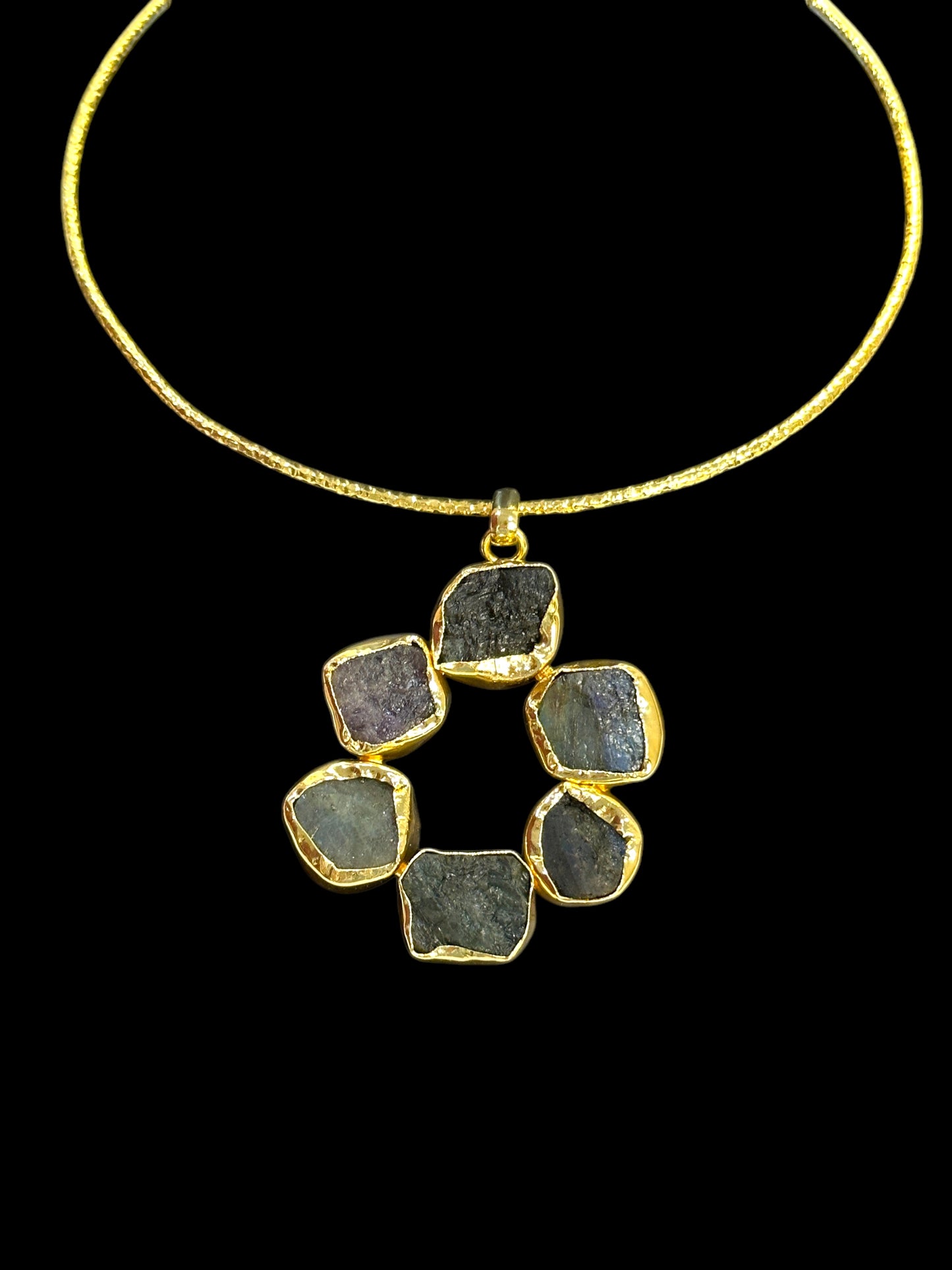 Black Labradorite Statement Floral Hasli