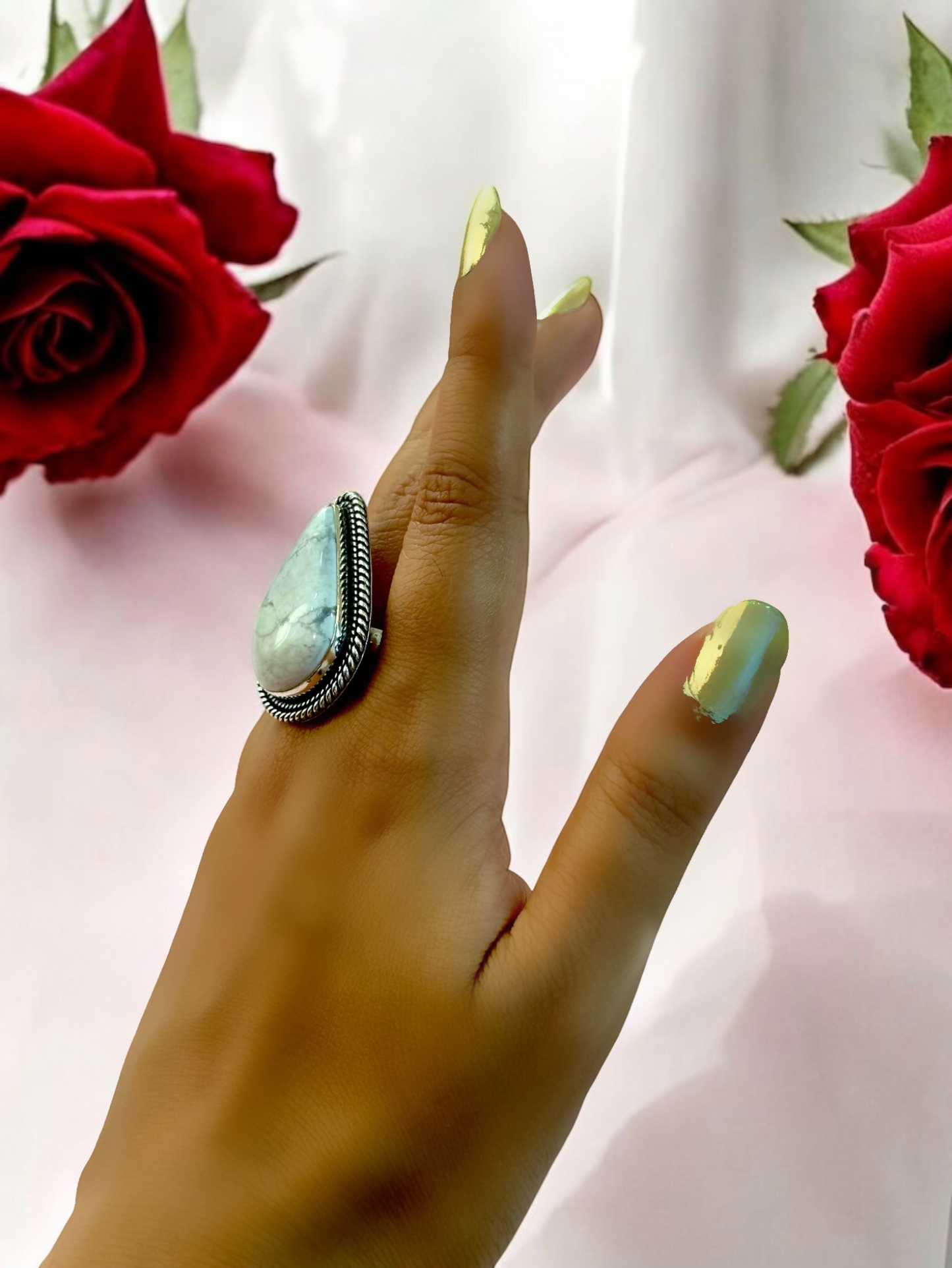 White Howlite Stone Chunky Adjustable White Alloy Ring