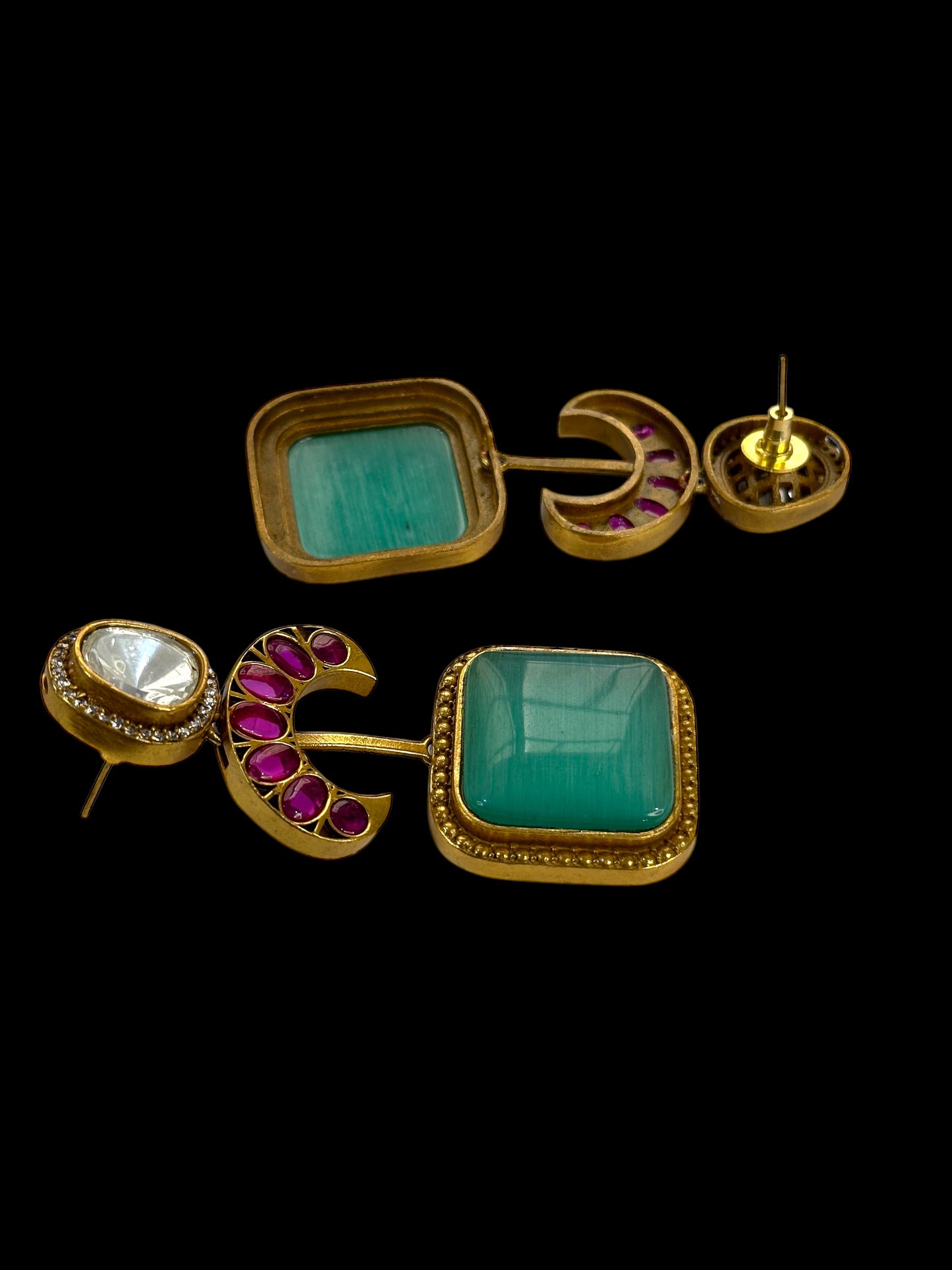 Green Contemporary Antique Gold Dangler Earrings