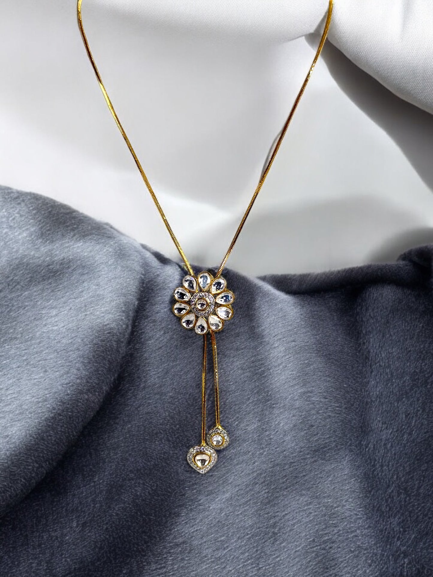 Ek-Phool Minimal Polki Pendant Set