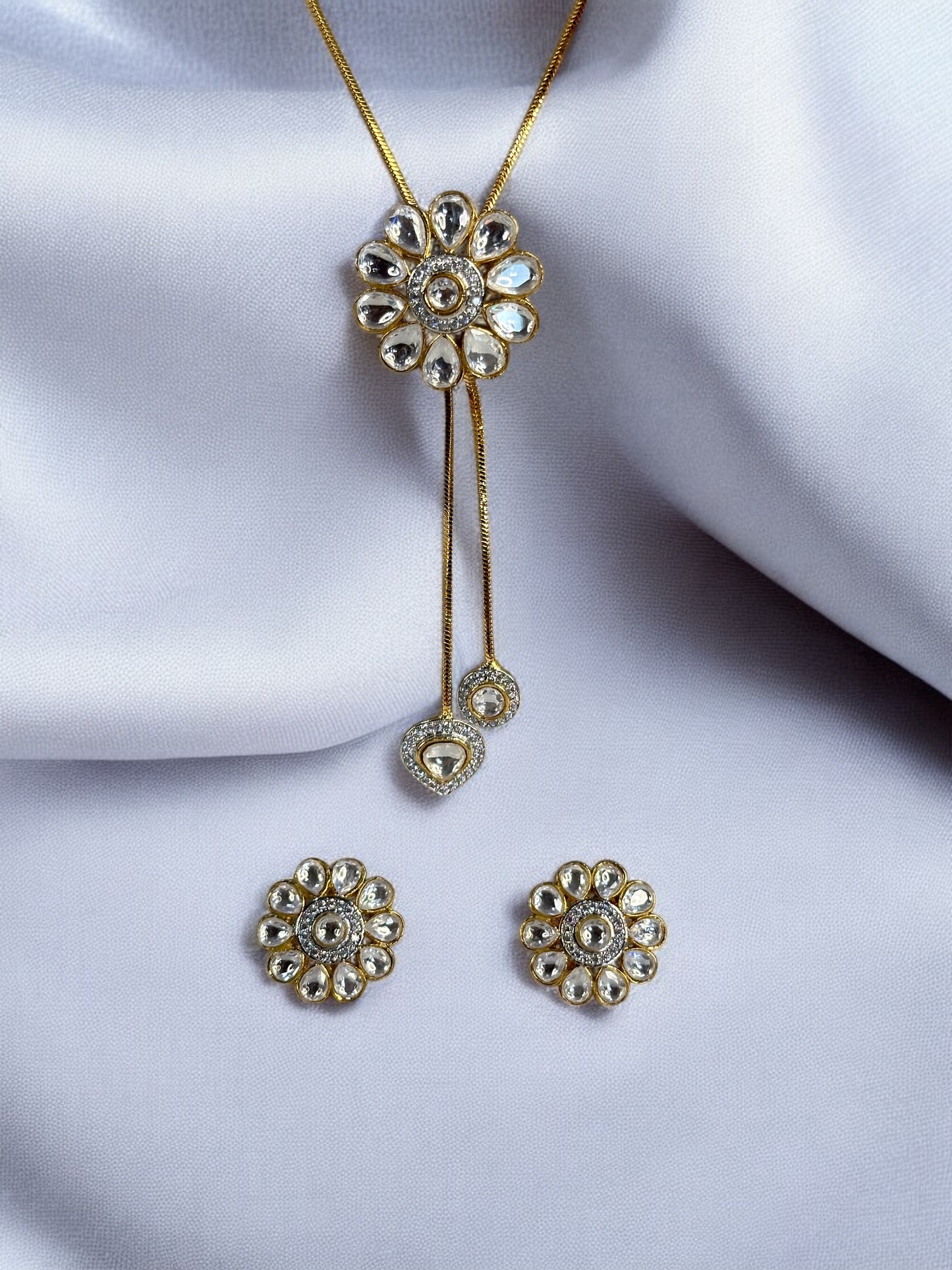 Ek-Phool Minimal Polki Pendant Set