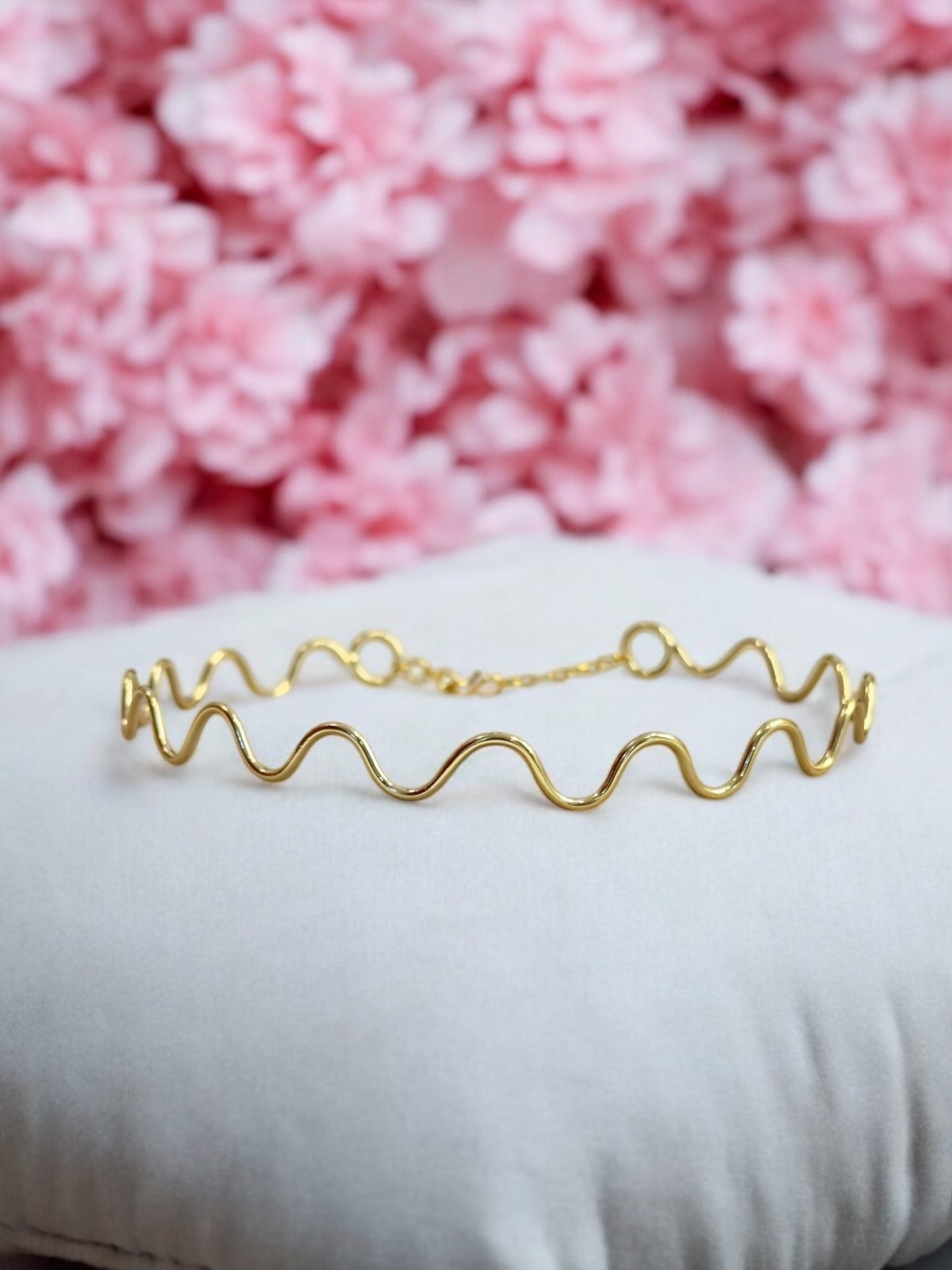 Sea Waves European Hasli Torque Necklace