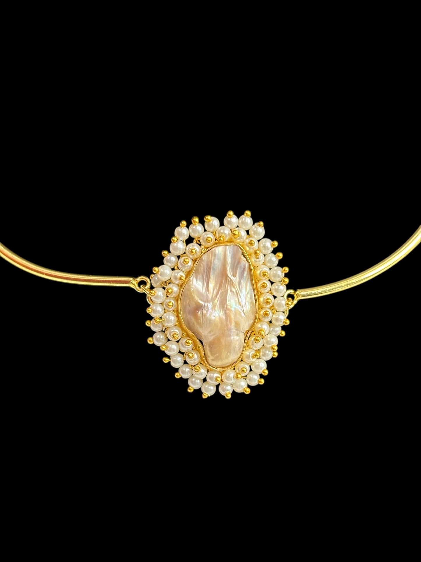 Pearl Shell European Torque Necklace Hasli