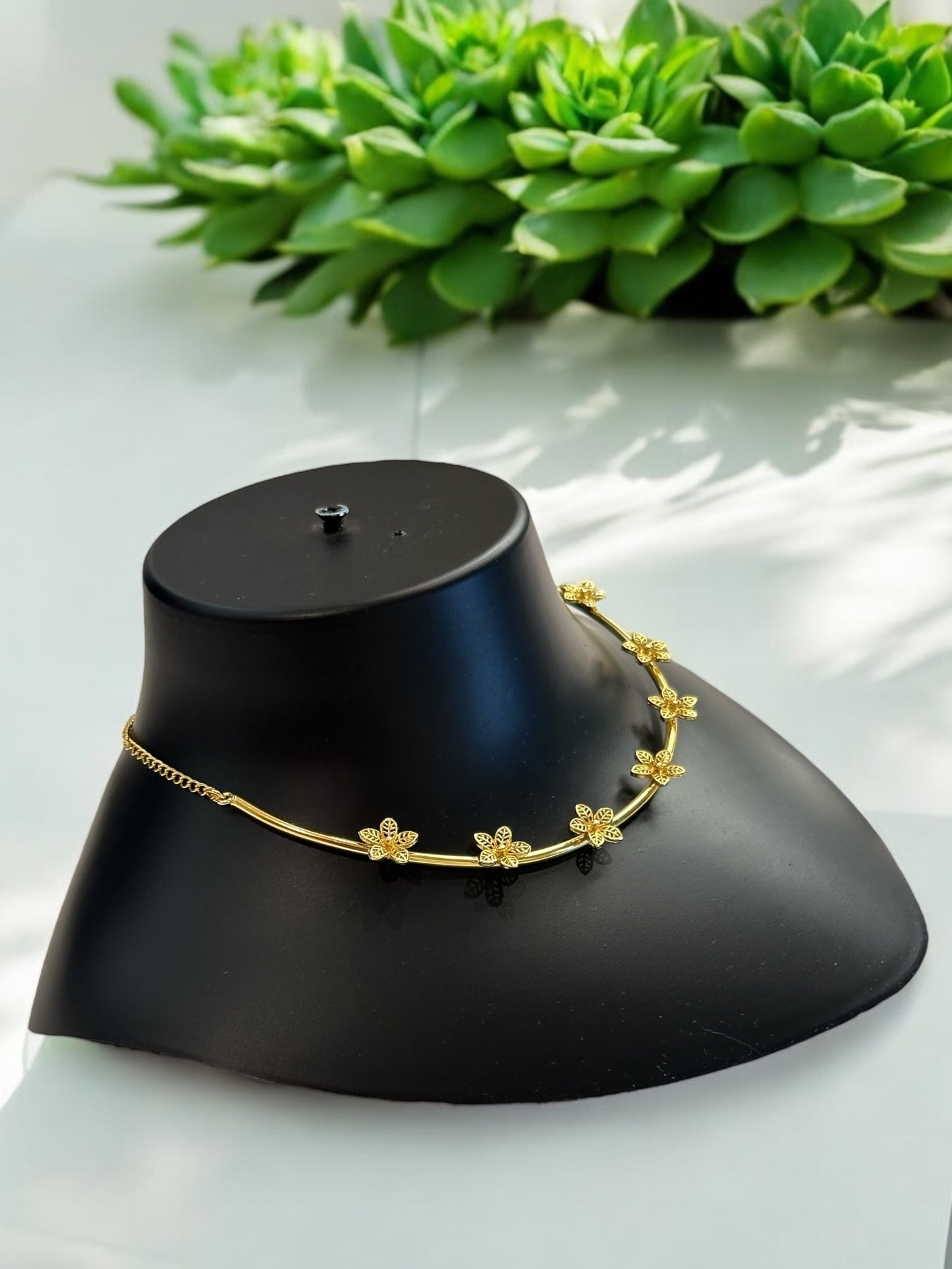 7 Flowers European Torque Necklace Hasli With Earrings