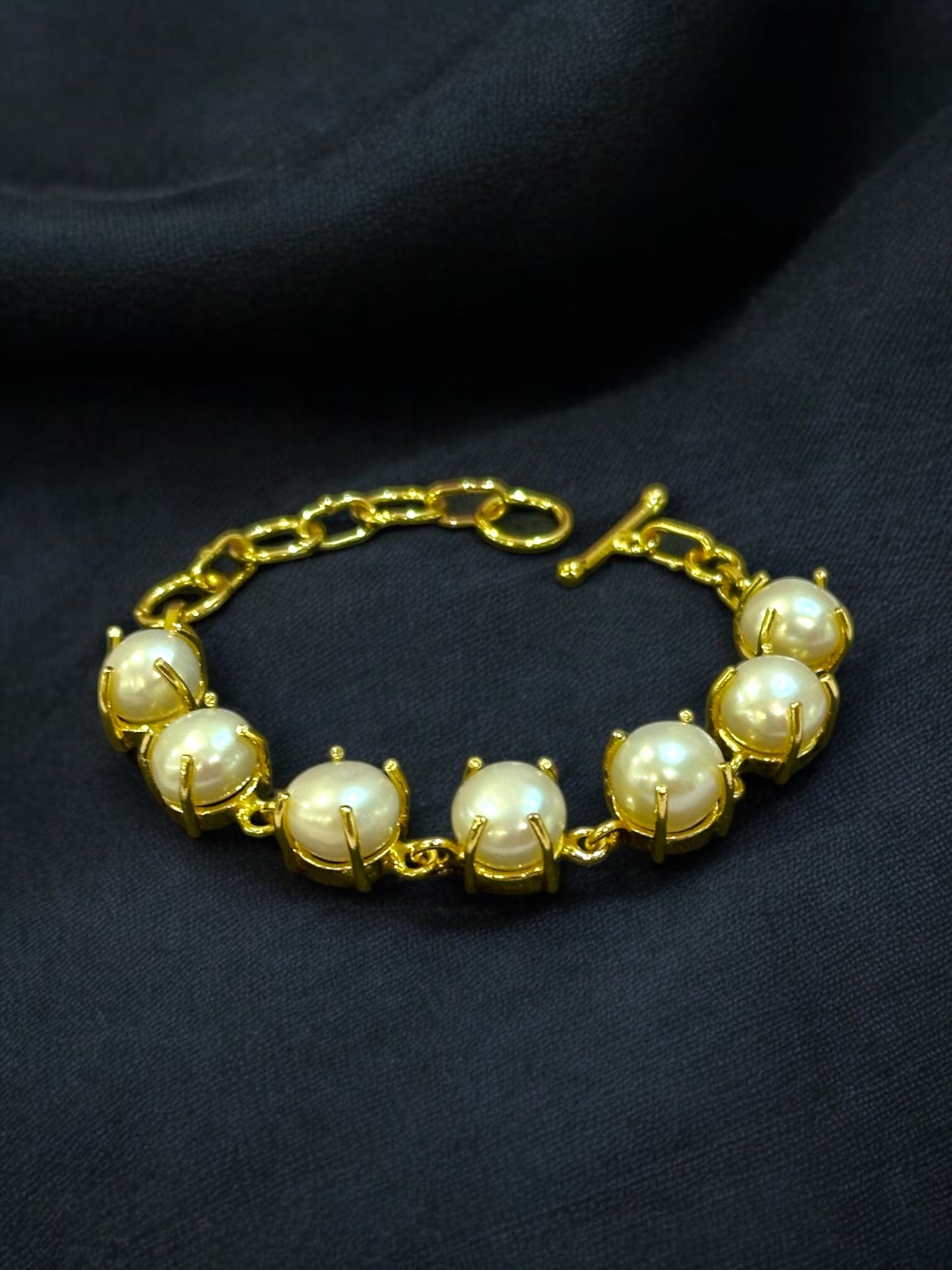 Seven Pearls Eternal Bracelet