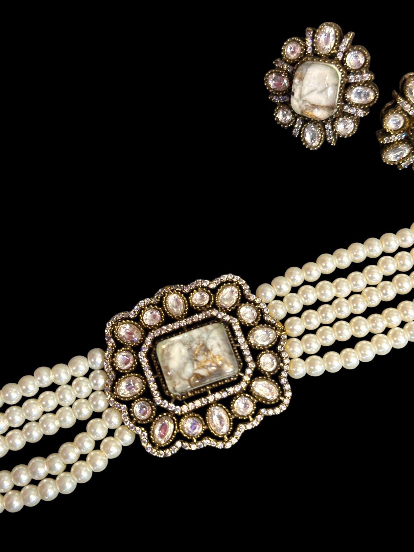Marble Stone Ameesha Victorian Choker Set