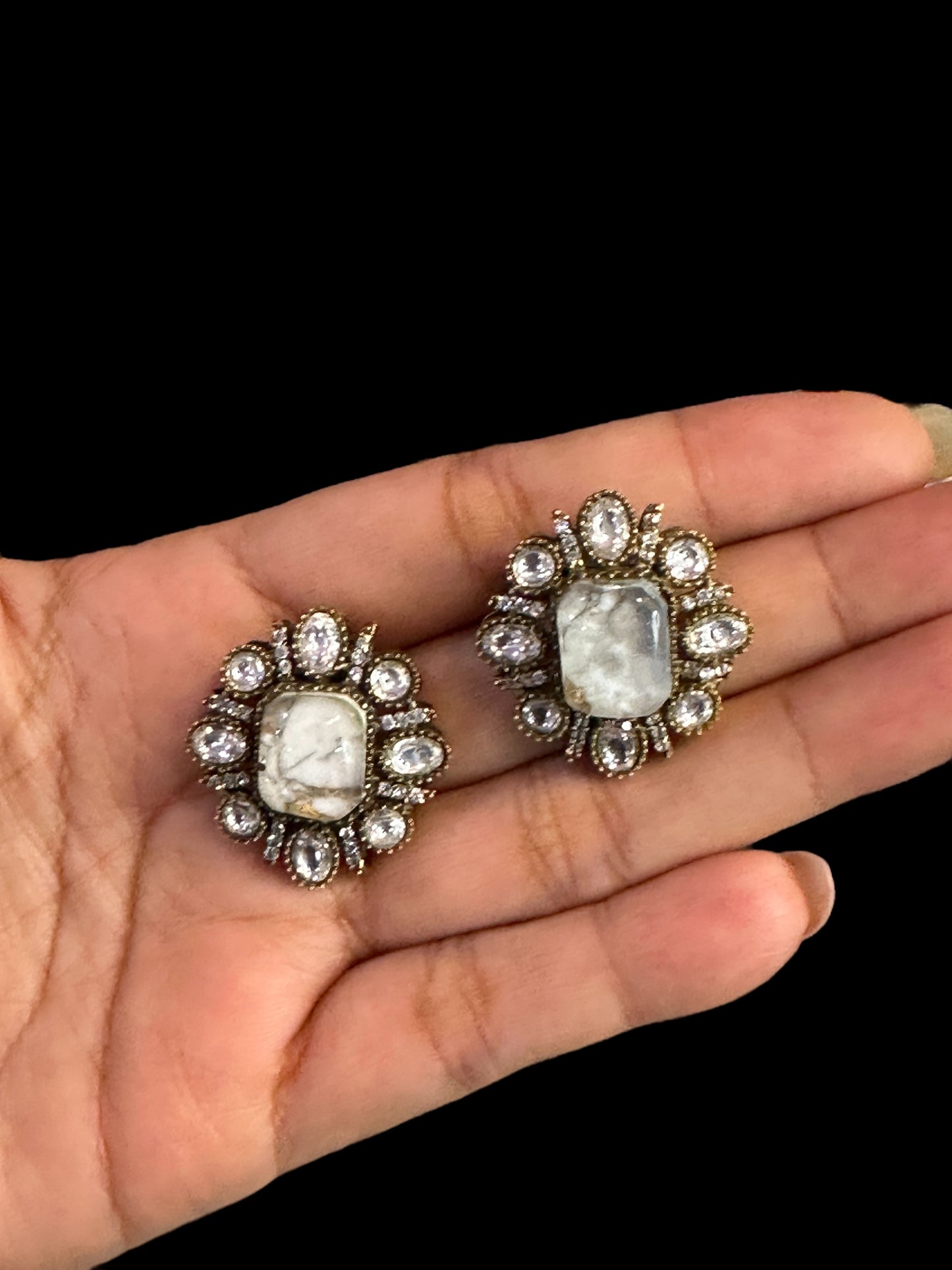 Marble Stone Ameesha Victorian Choker Set