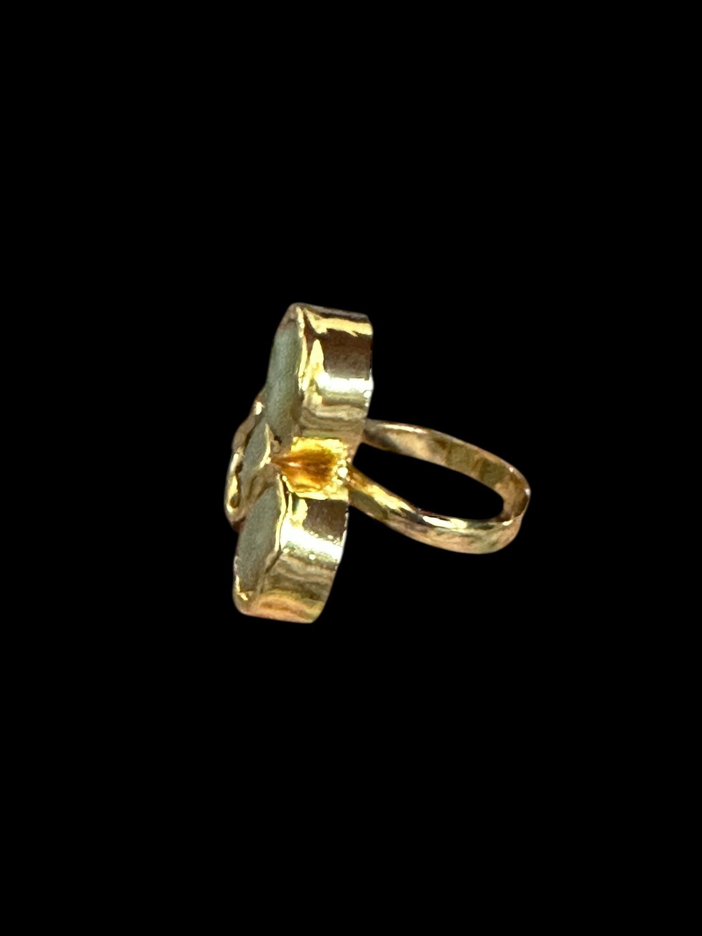 Tricon Stone Ring
