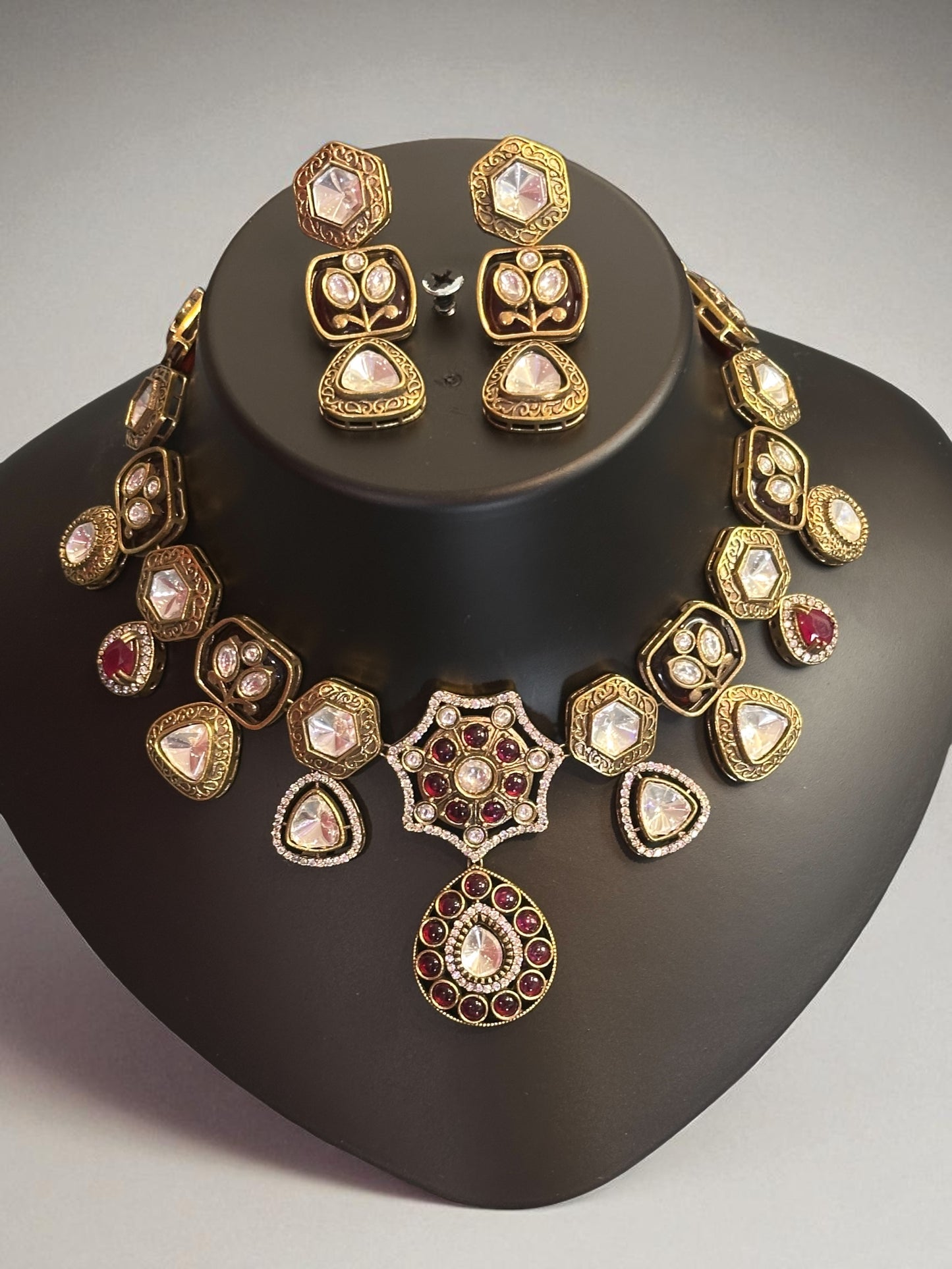 Heritage Polki Necklace Set
