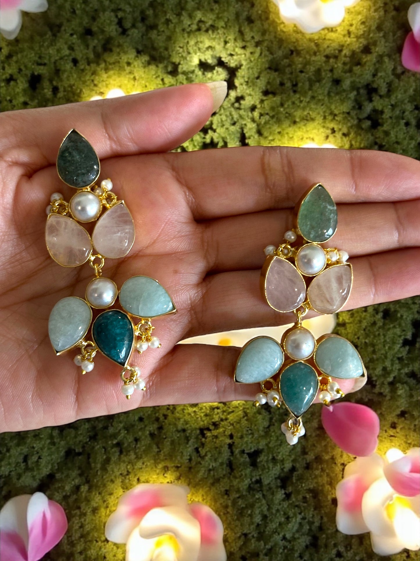 Maanvi Statement Necklace Set with Tikka