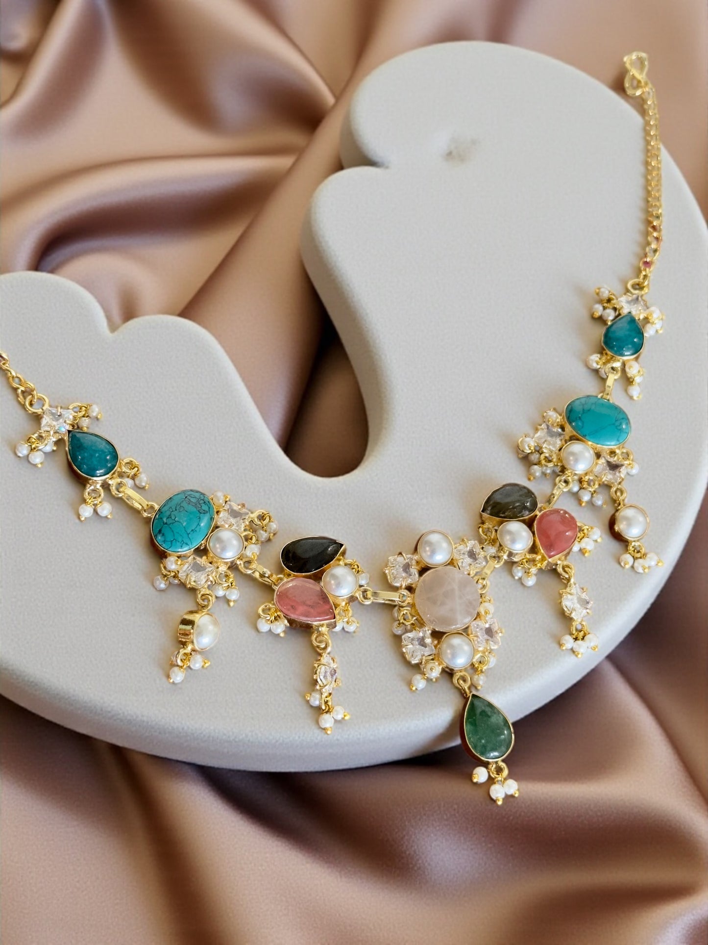 Maanvi Statement Necklace Set with Tikka