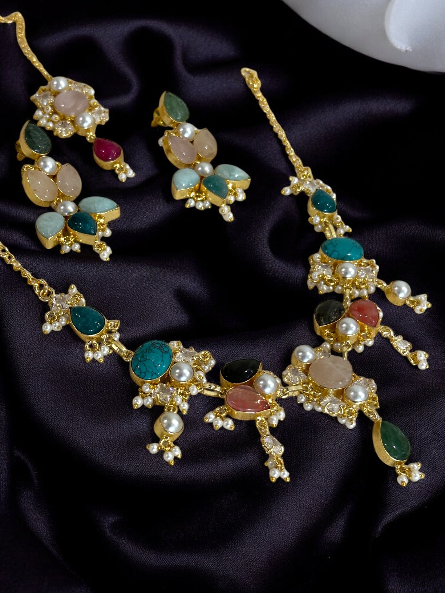 Maanvi Statement Necklace Set with Tikka