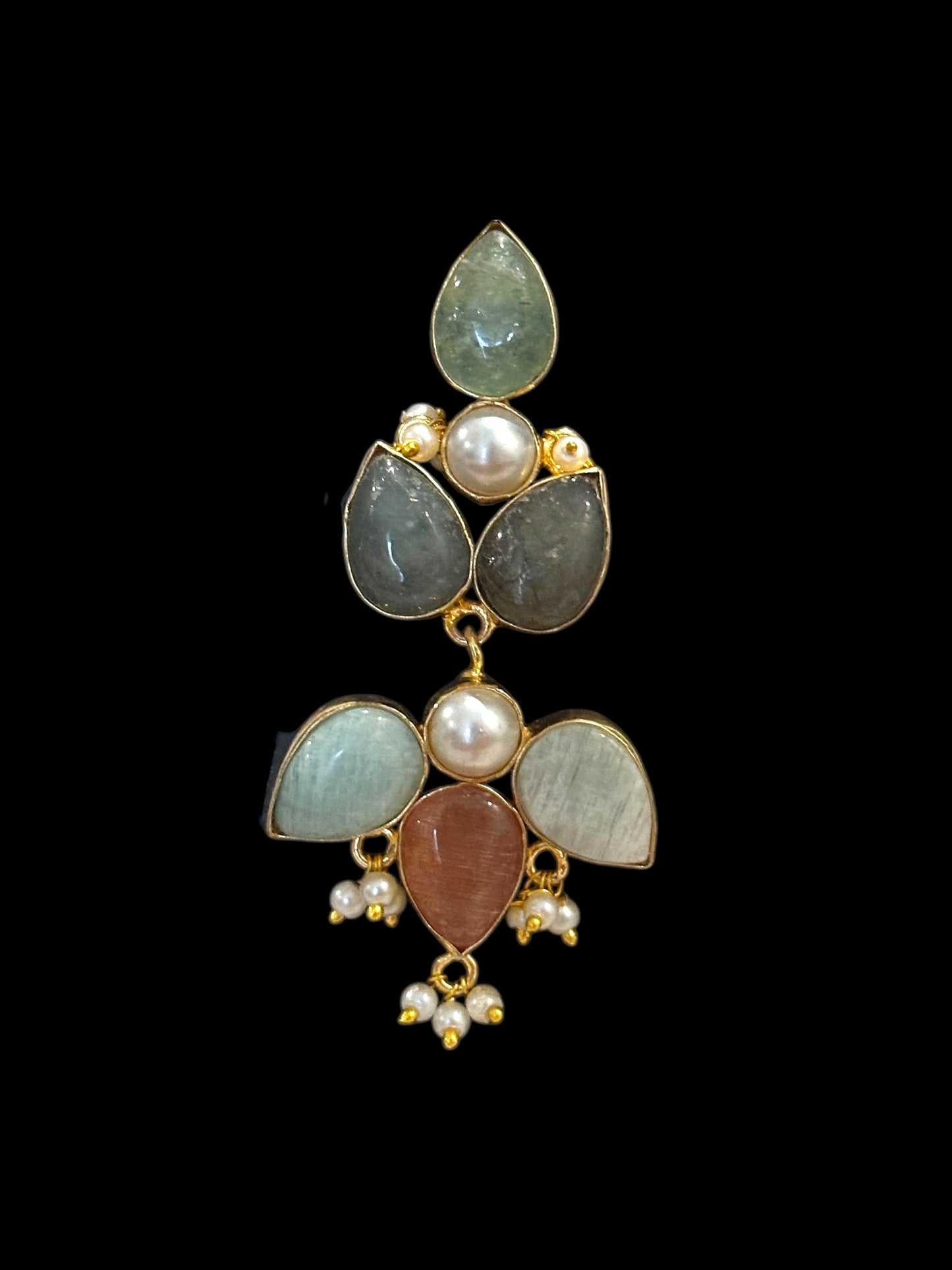 Maanvi Statement Necklace Set with Tikka