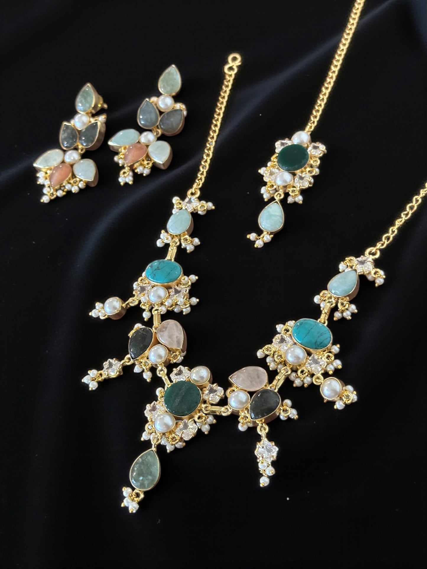 Maanvi Statement Necklace Set with Tikka