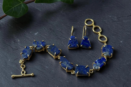 How to Choose the Right Gemstone Bracelet for Your Zodiac Sign