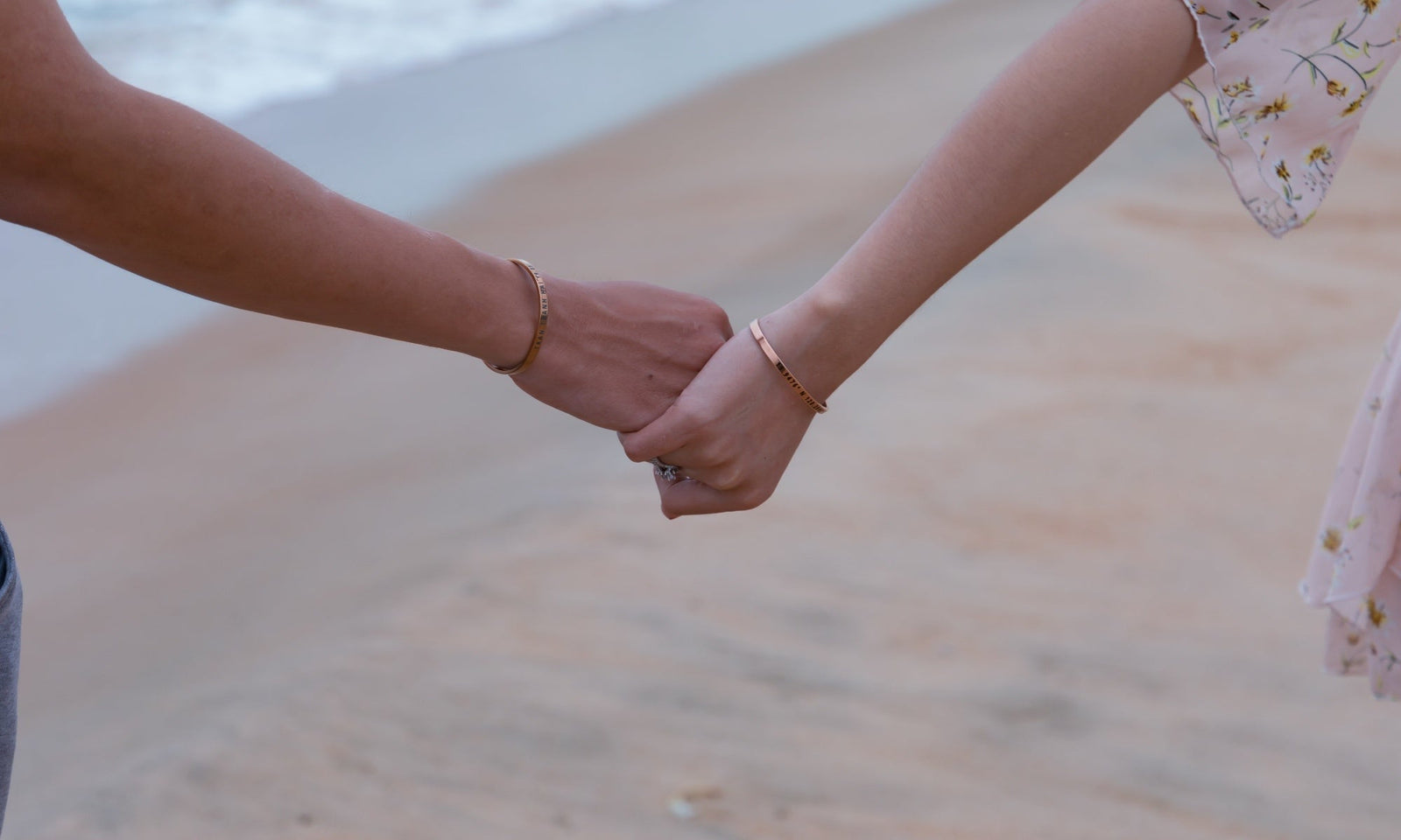 Bracelets for Couples Long Distance: A Meaningful Way to Stay Connected Across Miles