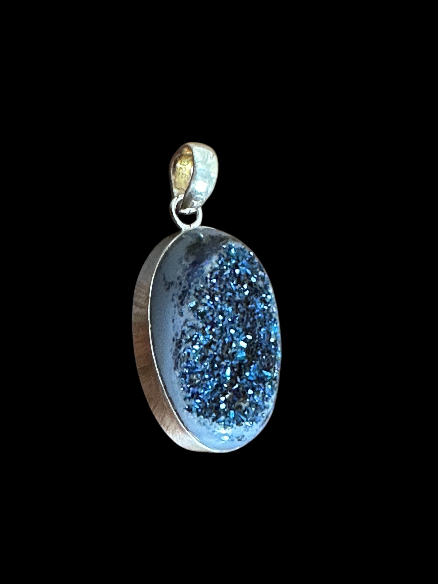 Party Pop Druzy Agate Stone Pendant in White Alloy (With Chain)