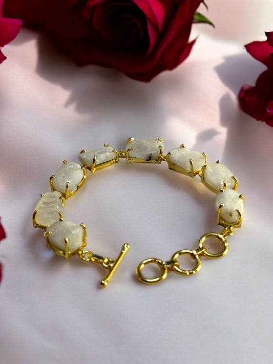 White Moonstone Saisha Bracelet