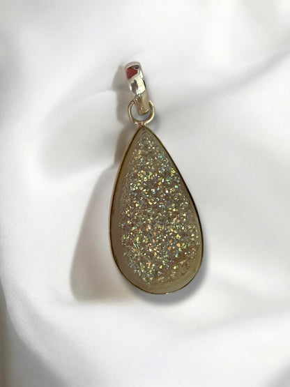 Party Pop Druzy Agate Stone Pendant in White Alloy (With Chain)