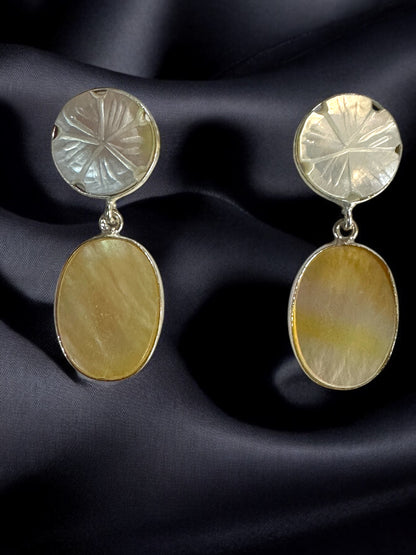 White Golden Shell Carved Flower Oval Earrings