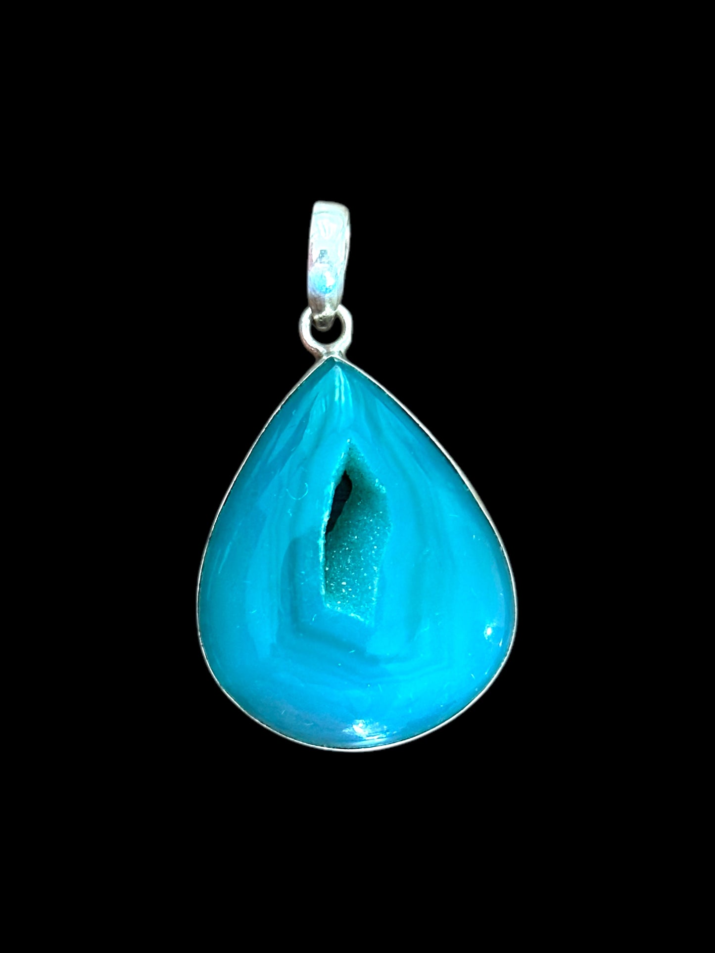 Colour Crave Druzy Agate Stone Pendant in White Alloy (With Chain)