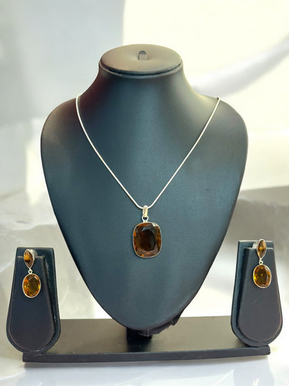 Crystal Quartz Pendant Set
