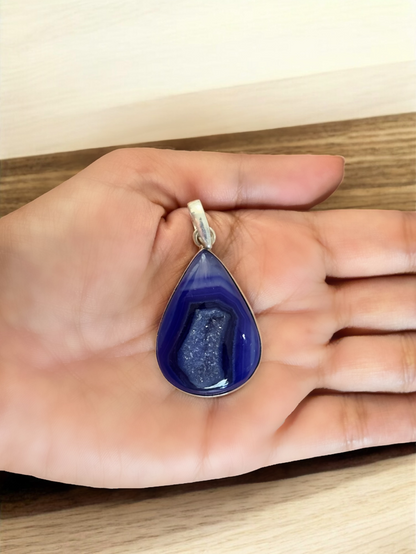 Colour Crave Druzy Agate Stone Pendant in White Alloy (With Chain)