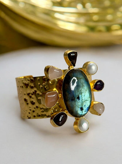Black Labradorite Eternity Cuff