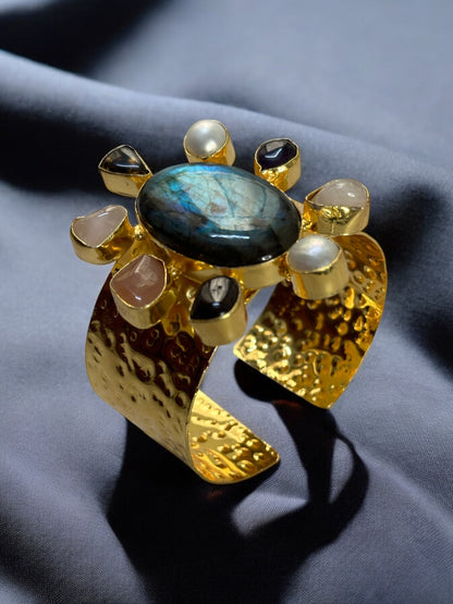 Black Labradorite Eternity Cuff