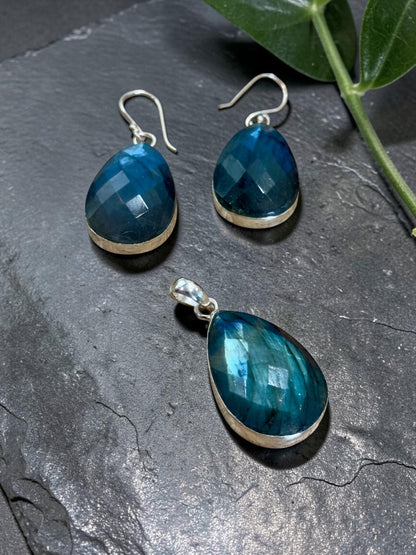 3 PCS Faceted Labradorite Teardrop Pendant Set