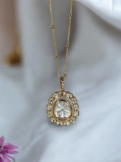 White Oval Minimal Polki Pendant Set