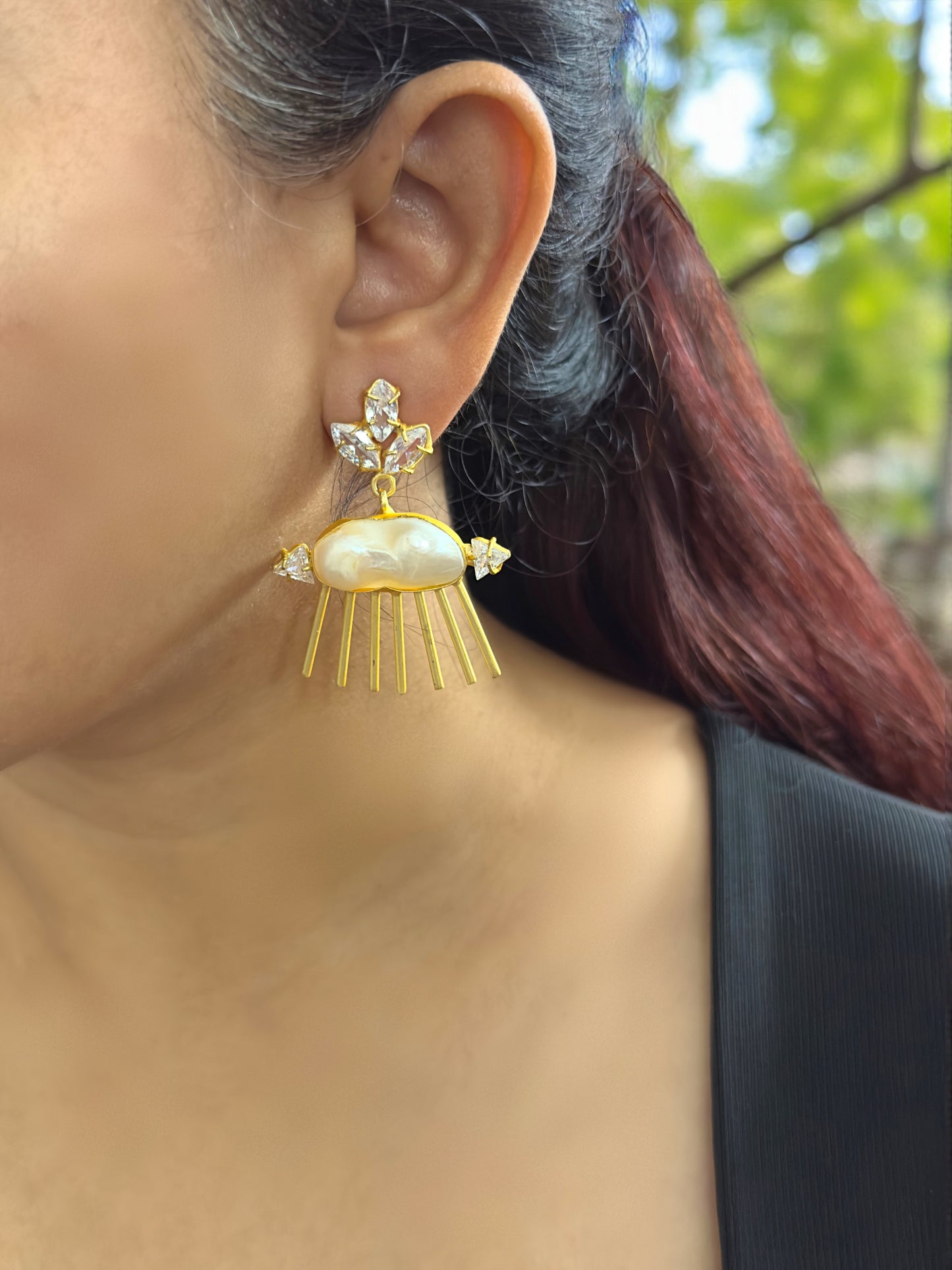 White Baroque Pearl Eye Earrings