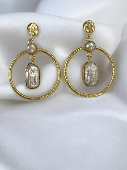 White Baroque Pearl Round Earrings