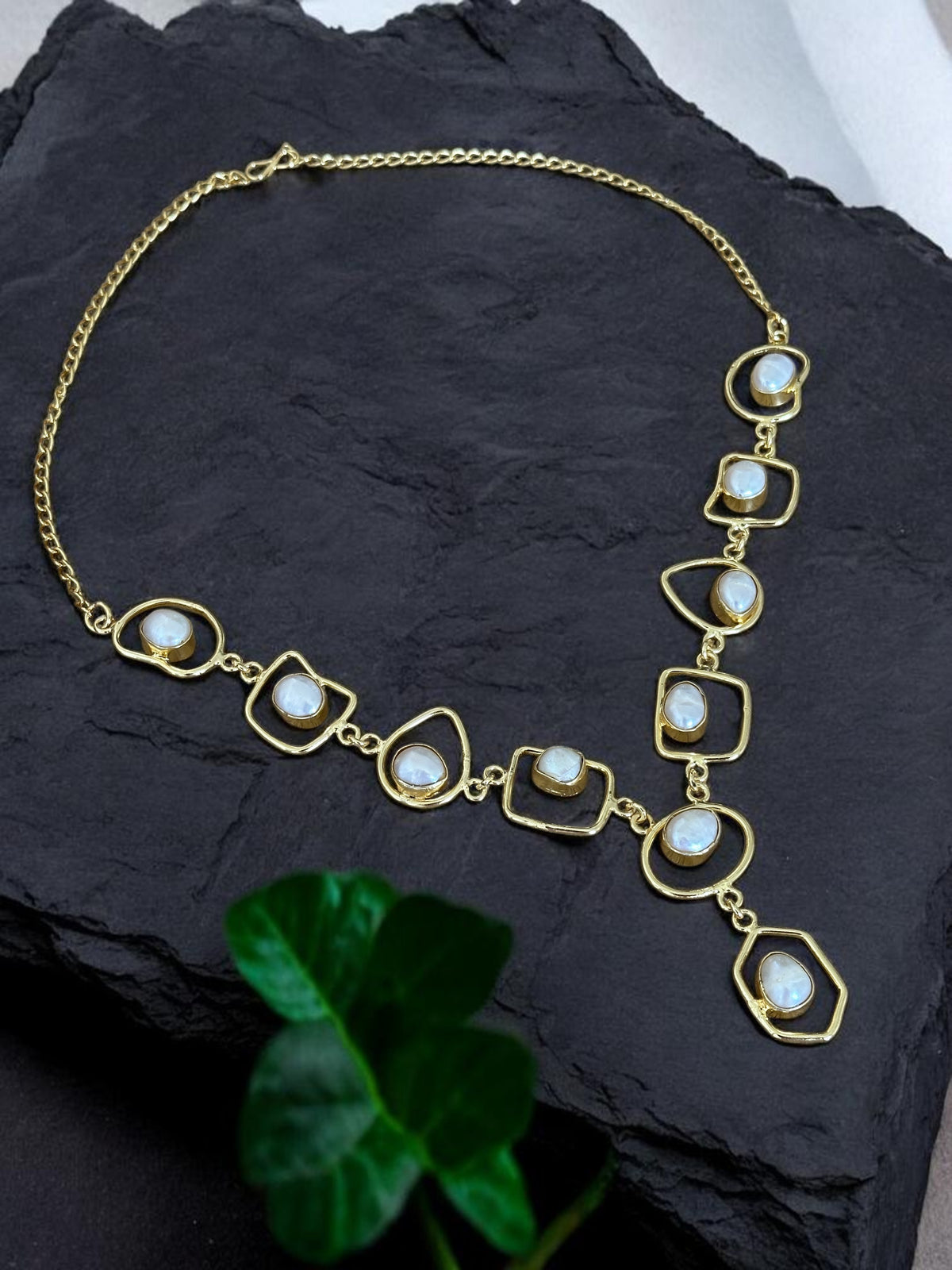 Pearl Geo Necklaces Set