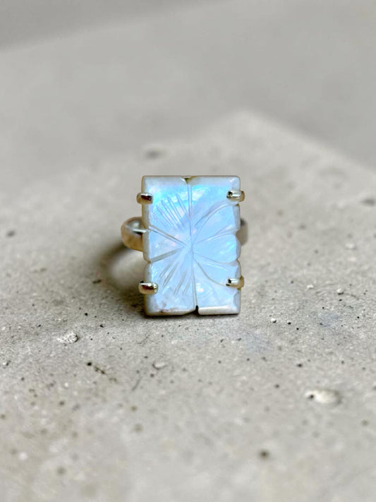 Mother Of Pearl Carved Chandrika Ring