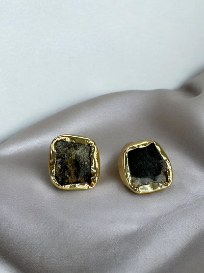 Black Labradorite Statement Floral Hasli