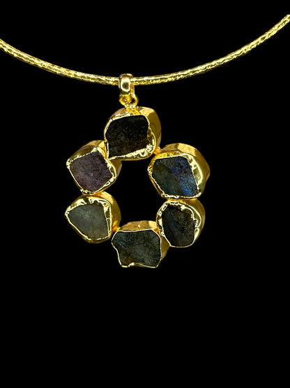 Black Labradorite Statement Floral Hasli