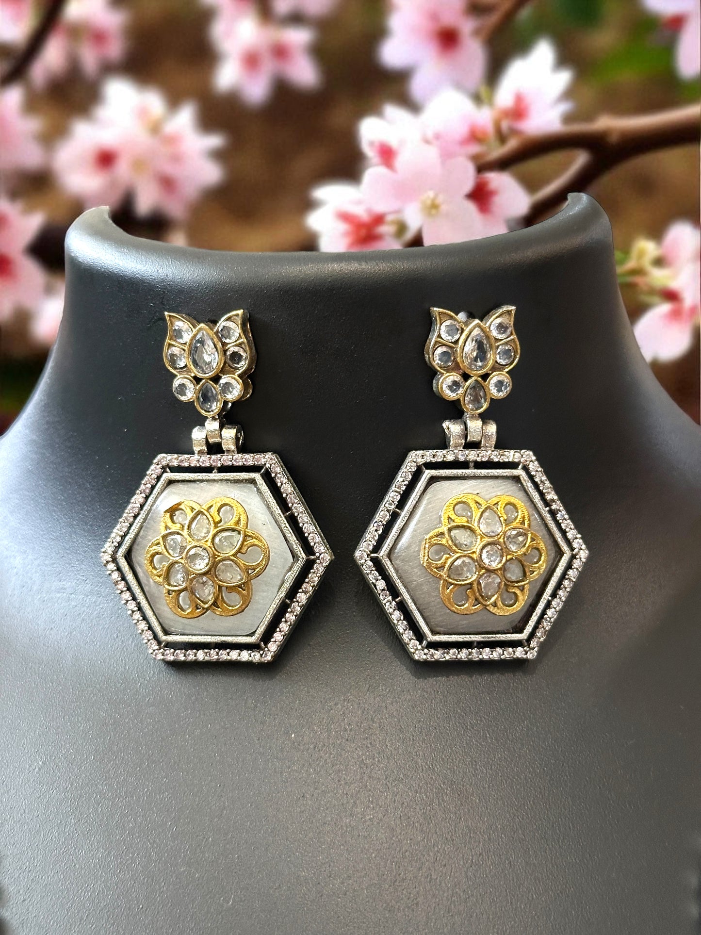 Dual Tone Anushka Long Necklace Set