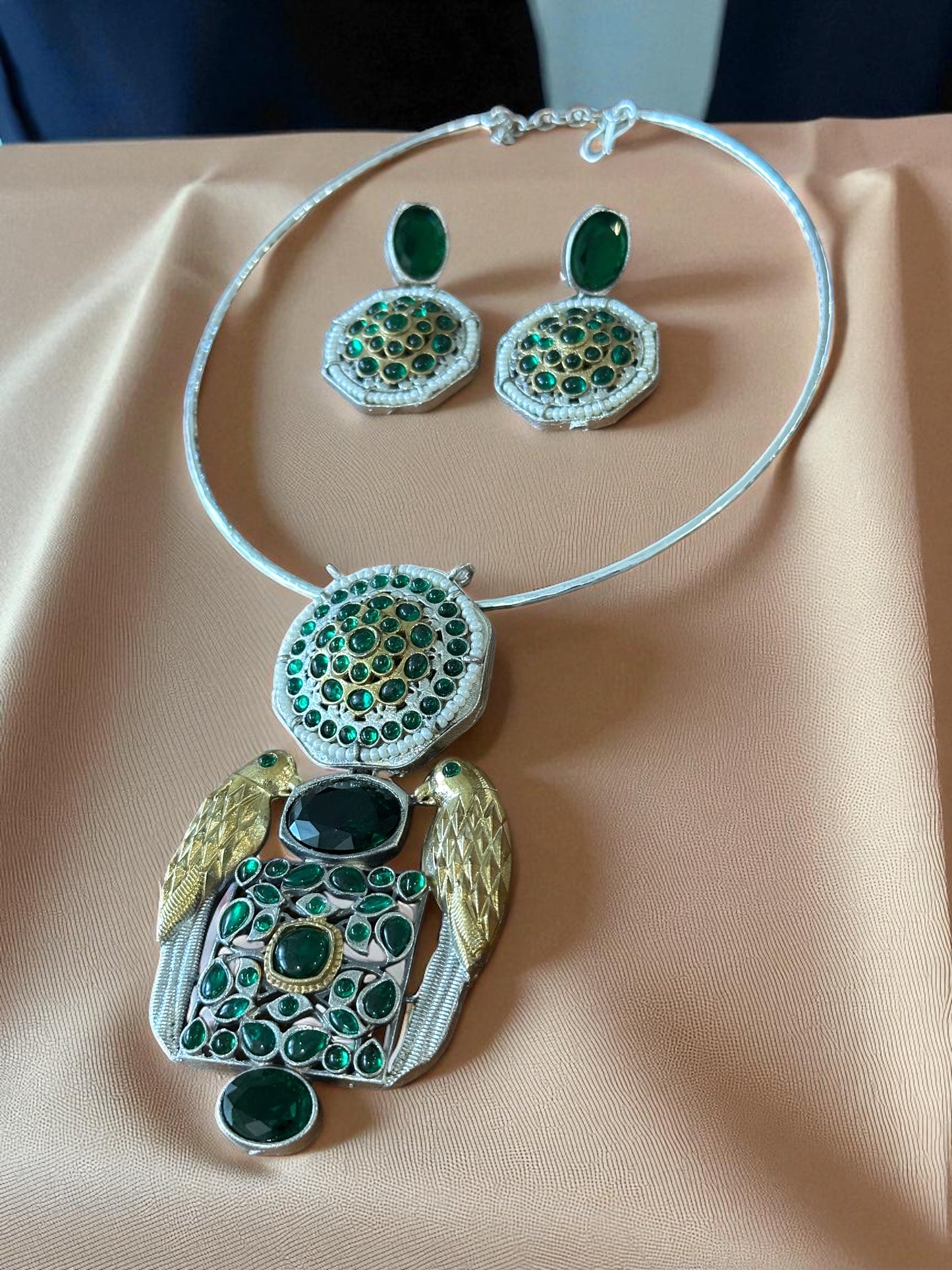 Dual Tone Pakshi Hasli Set