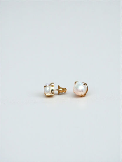 Classic Claw Pearl Studs