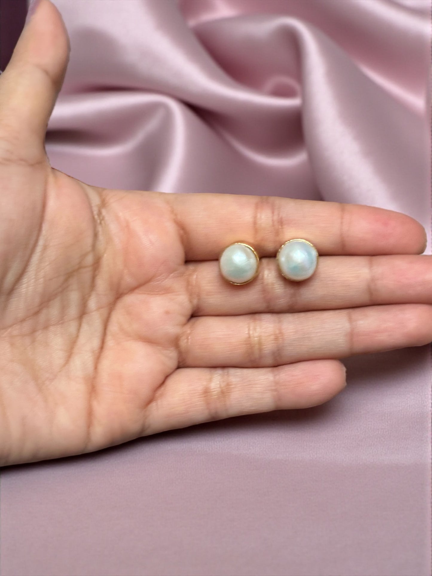 Classic Bazel Pearl Studs
