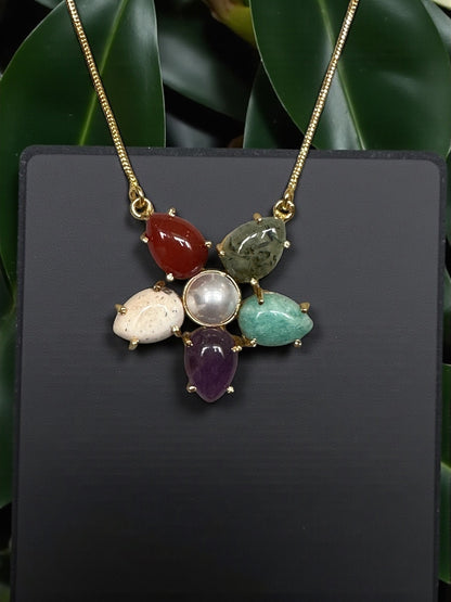 Pretty Little Flower Stone Necklace