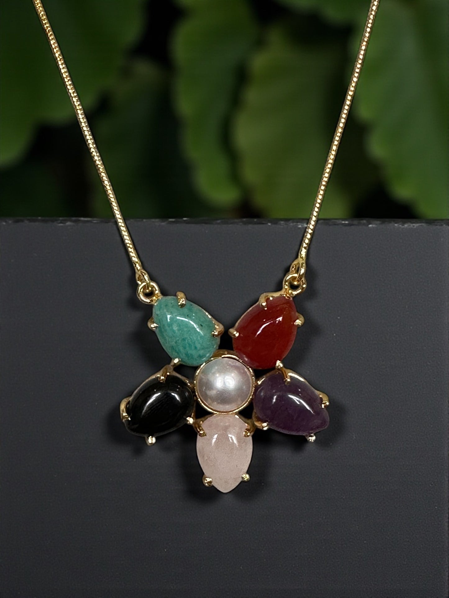 Pretty Little Flower Stone Necklace