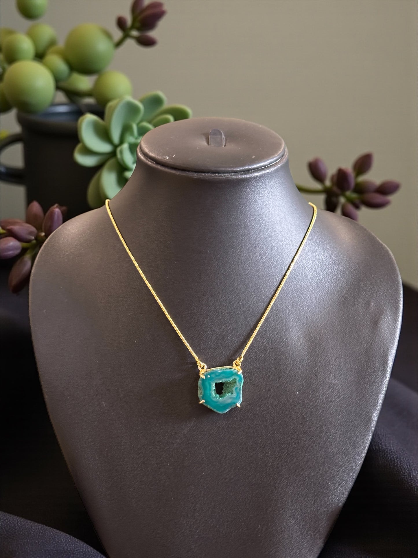 Amora Druzy Agate Slice Necklace